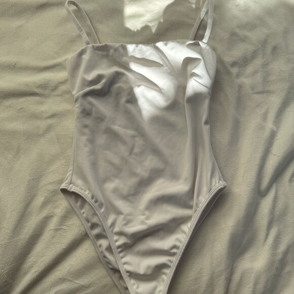 Gooseberry - One Piece Tank White - Picture 4 of 7